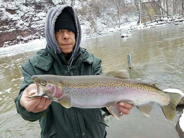 Saith Shine of Sanborn with a Burt Dam steelie.
