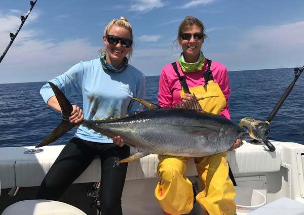 This angler did a great job fighting standup on a bigeye
