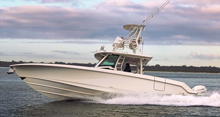 Boston Whaler 380 Outrage