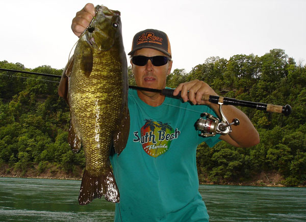 Mike Rzucidlo smallmouth bass
