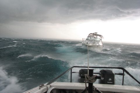 Boat tow in weather