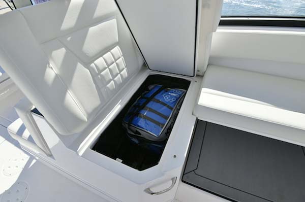 everglades 340dc port companion seat