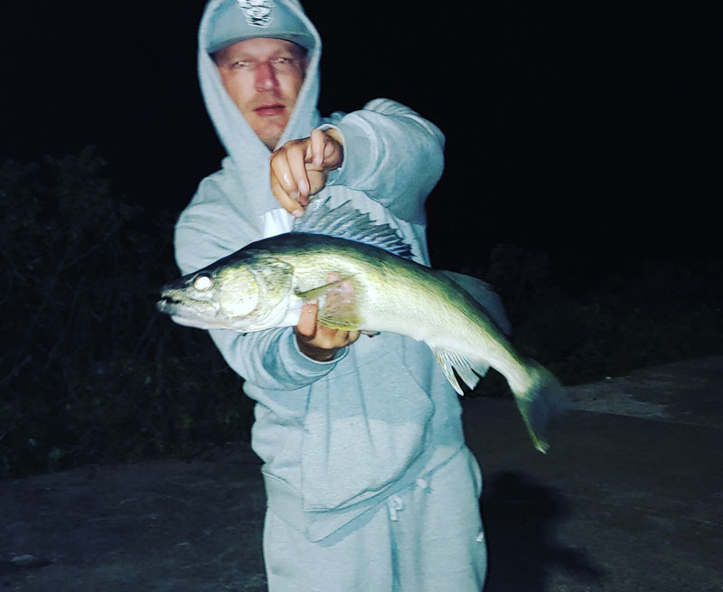 Brian Hess walleye