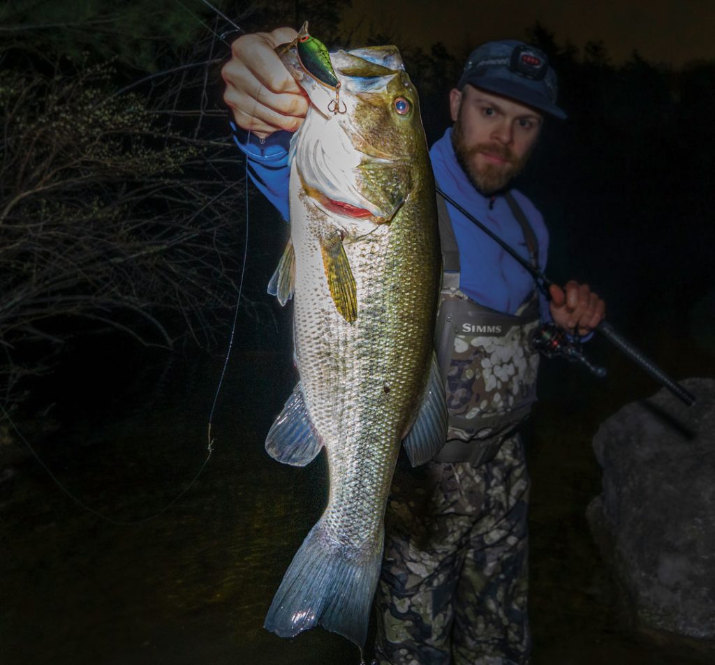 Big Largemouth Bass Shatters Angler's Fishing Rod, But He Still Lands It