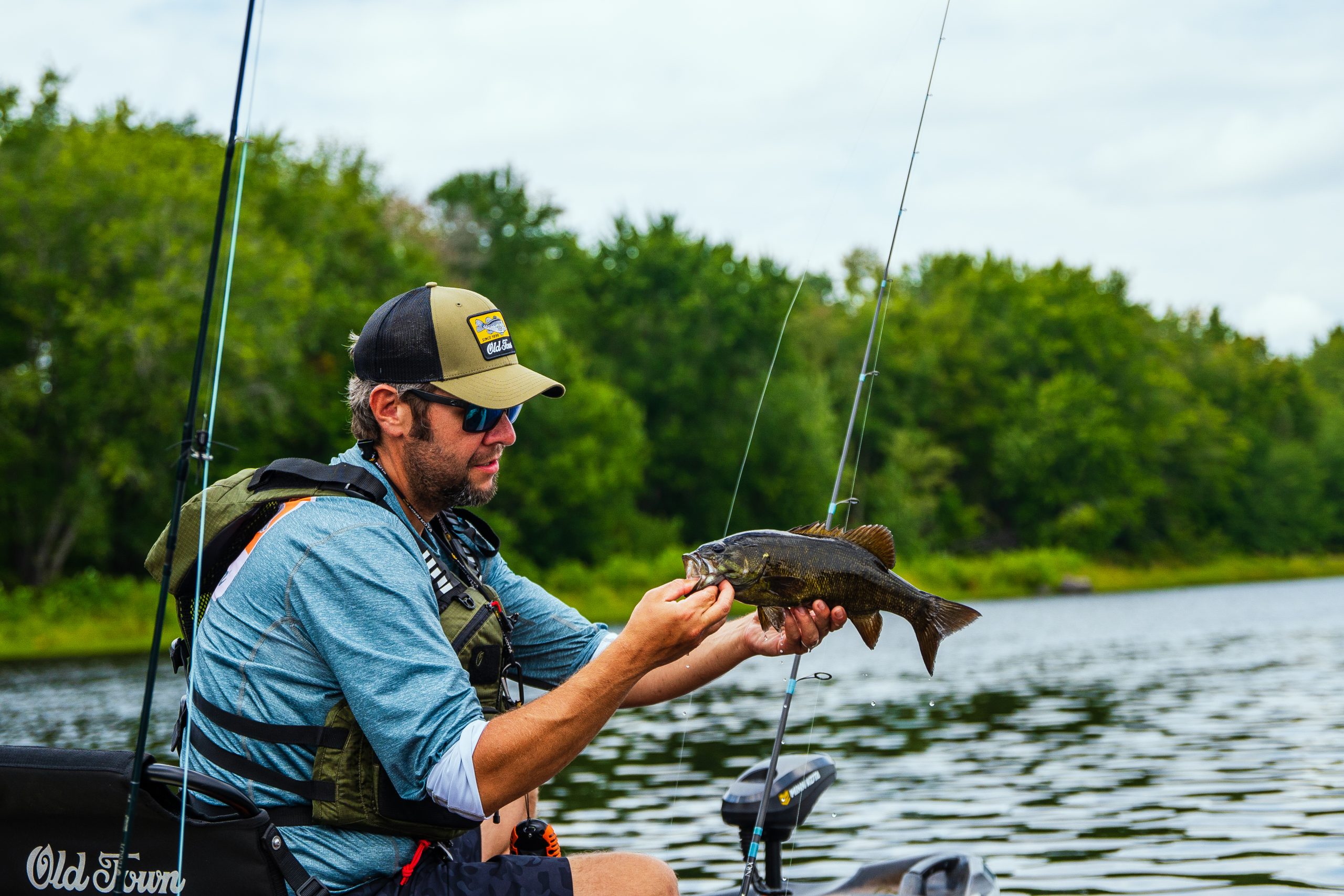 Fishin' Friends  Topwater Bass On Green River Lake 