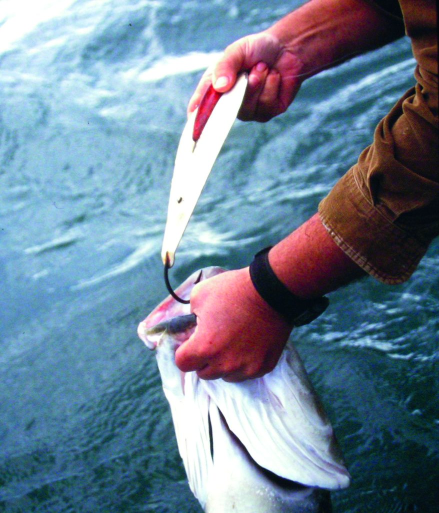 SNODMAR LURES 1oz Jigging Shad Spoons – 3-Pack, White Chrome, Lead, Freshwater/Ice Fishing