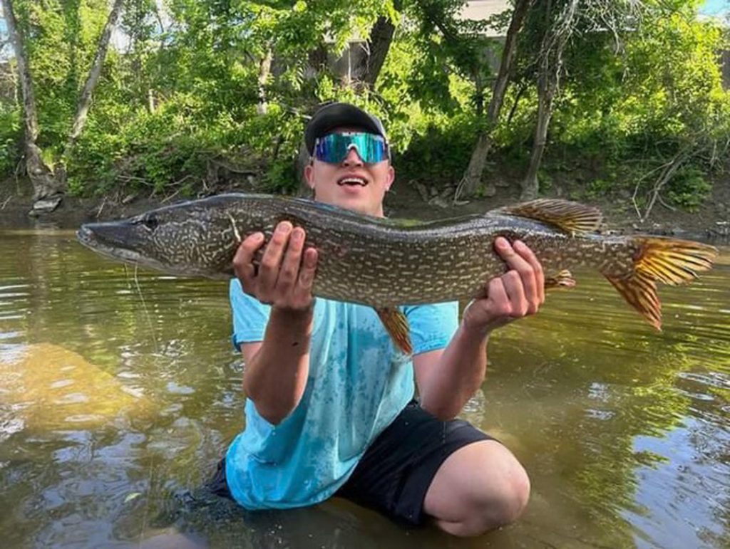 Connecticut River pike