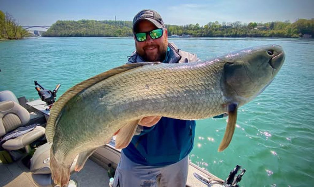 Pat Kalmerton with big bowfin