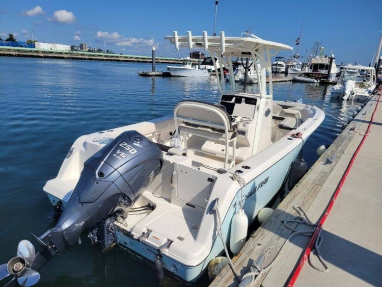 2023 Sailfish 241 CC