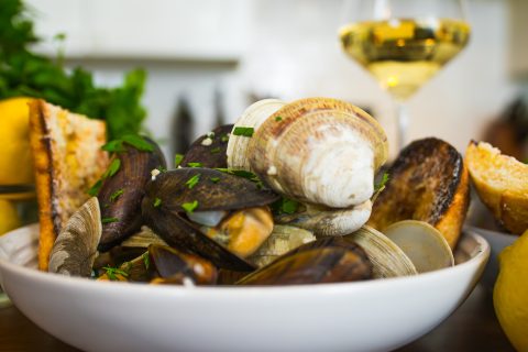 Recipe: Steamed Clams and Mussels