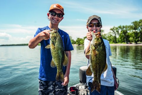Summer Bass on Stickbaits