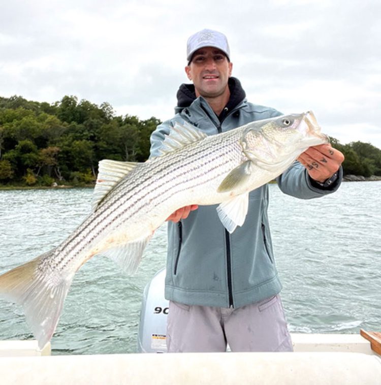 Hull striper